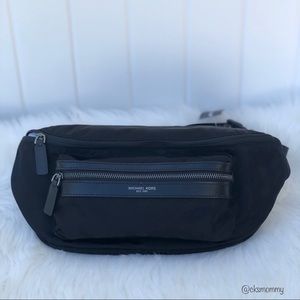 🍒💋Michael Kors Men’s Hip Bag